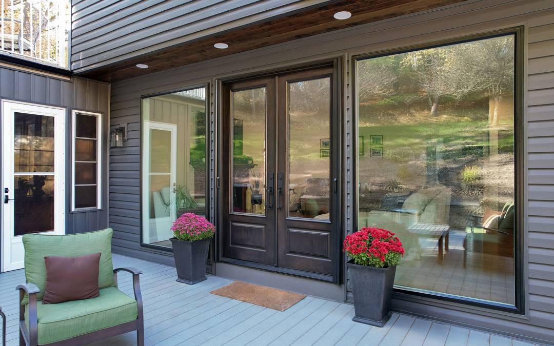 Seamless Summer Entertaining: Choosing the Right Patio Doors for Your Backyard Layout